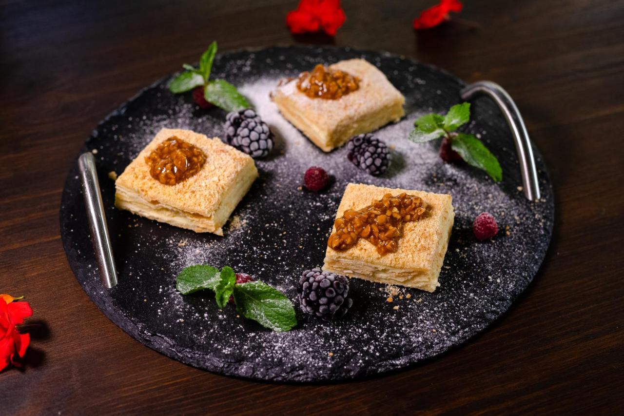 אודסה Grand Otrada Hotel Resort & Spa מראה חיצוני תמונה