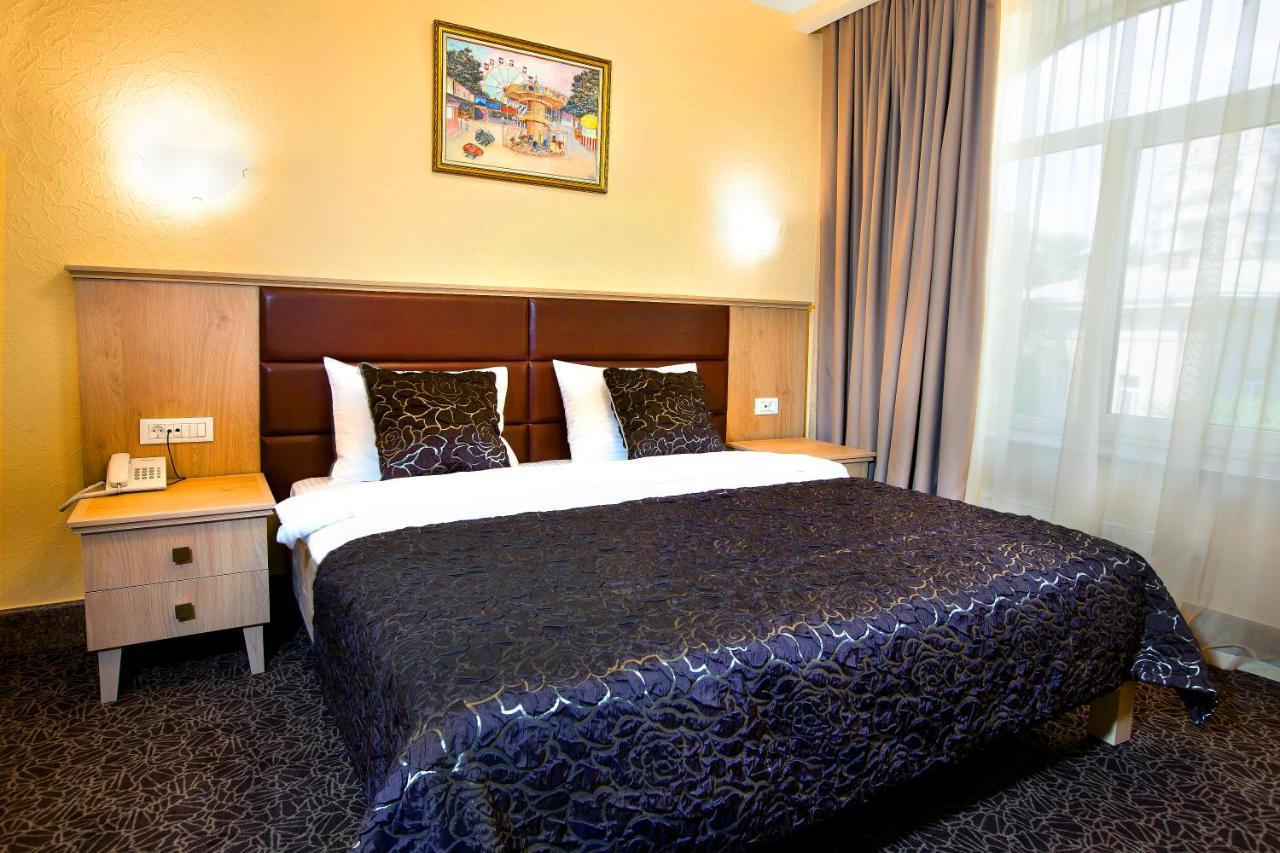 אודסה Grand Otrada Hotel Resort & Spa מראה חיצוני תמונה
