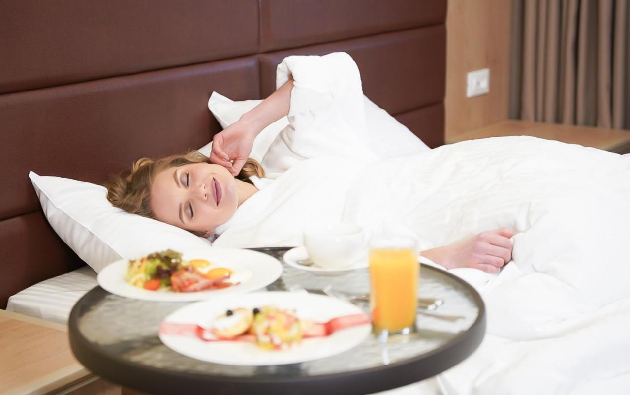 אודסה Grand Otrada Hotel Resort & Spa מראה חיצוני תמונה