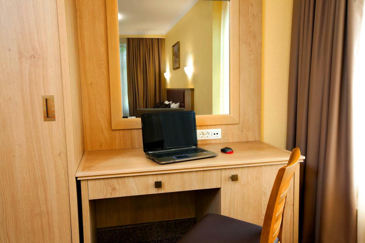 אודסה Grand Otrada Hotel Resort & Spa מראה חיצוני תמונה