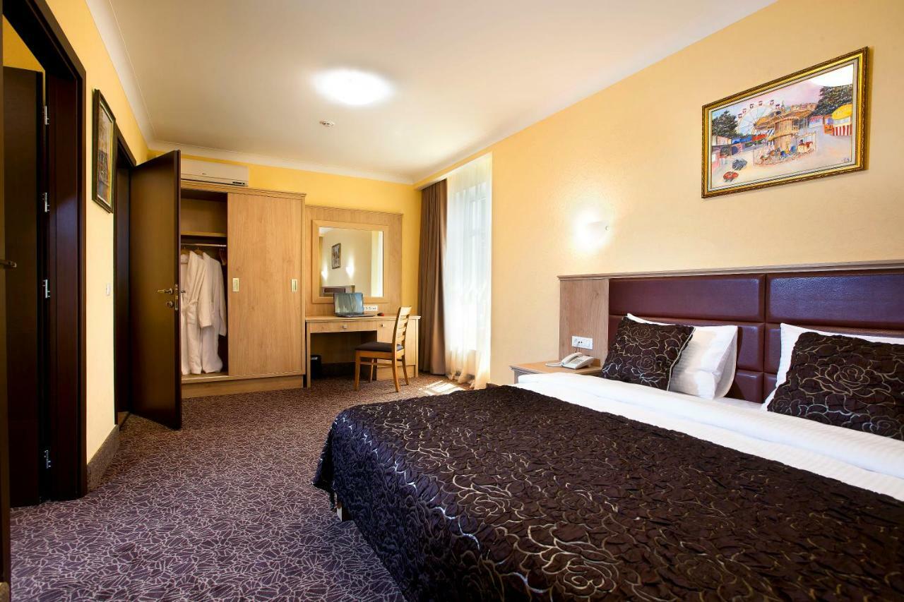 אודסה Grand Otrada Hotel Resort & Spa מראה חיצוני תמונה